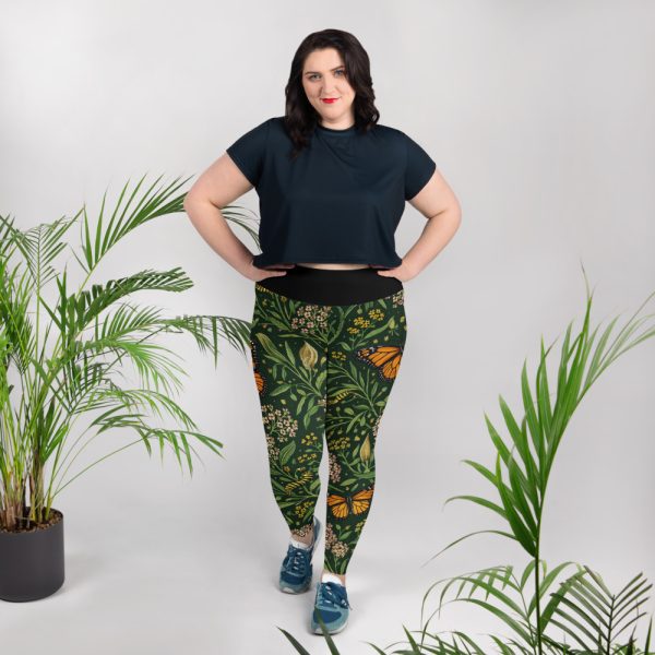 Monarch Habitat All-Over Print Plus Size Leggings
